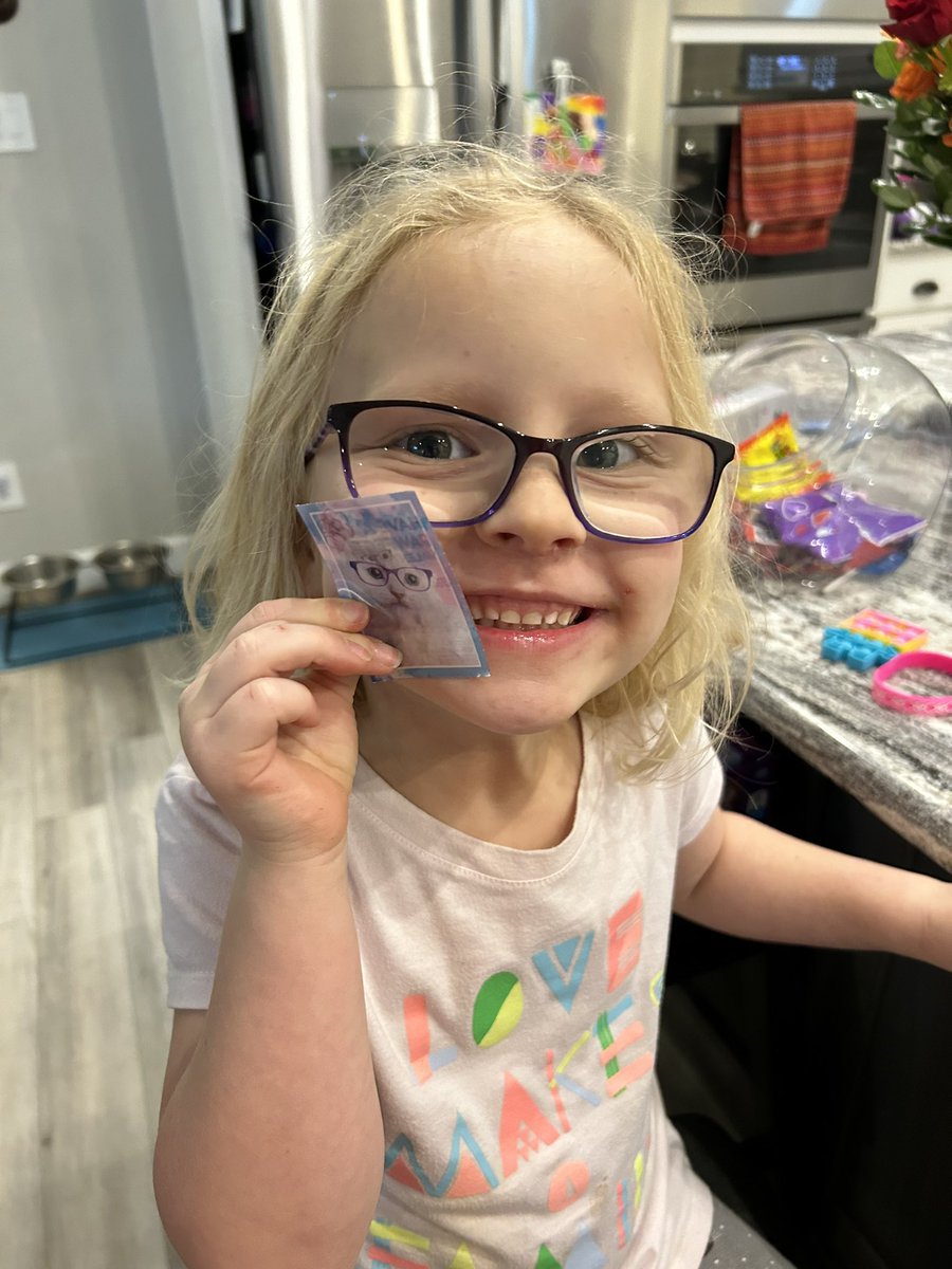 Courtney Andrews tweet media