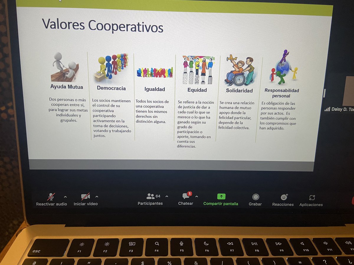 Vmattei's tweet photo. Estudiando. En taller formativo sobre identidad cooperativista. #CENASE CON @ligacoop #COOPERATIVISMO https://t.co/cknIDXe7RW