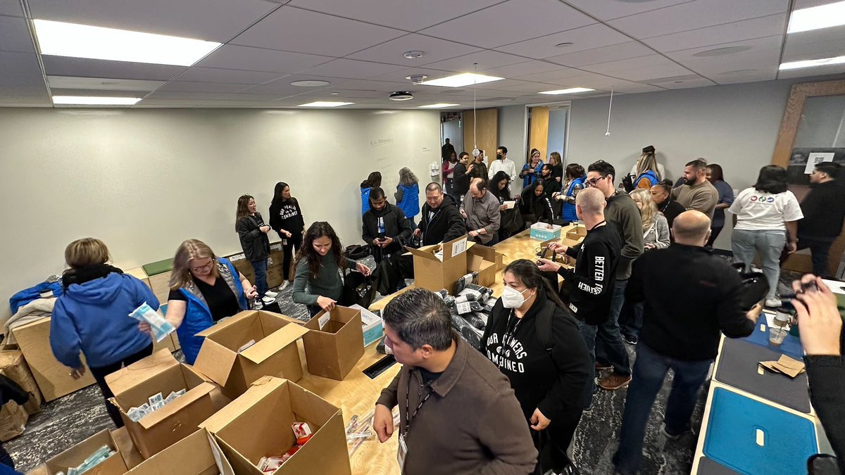 Bryan_Villa_LA's tweet image. #smallbizbigimpact #LosAngeles