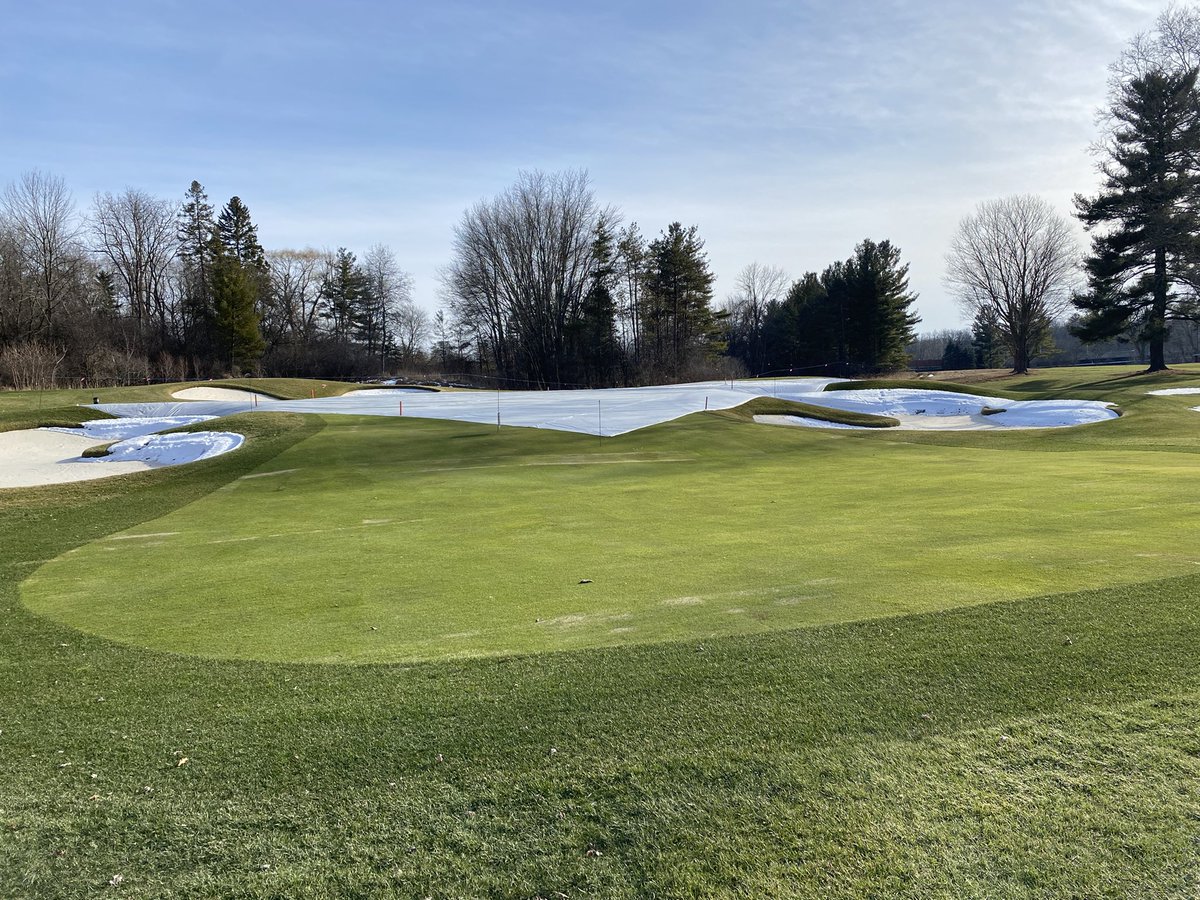 GriffithsJayson's tweet image. Inviting your colleagues for a walk from other Club departments @LondonHuntClub is important…showing our Controller, Accounts Payable, Club House Operations, Human Resources where the invoices go…plus slope safety training, tree assessment protocols etc 👍 #project2023 #team