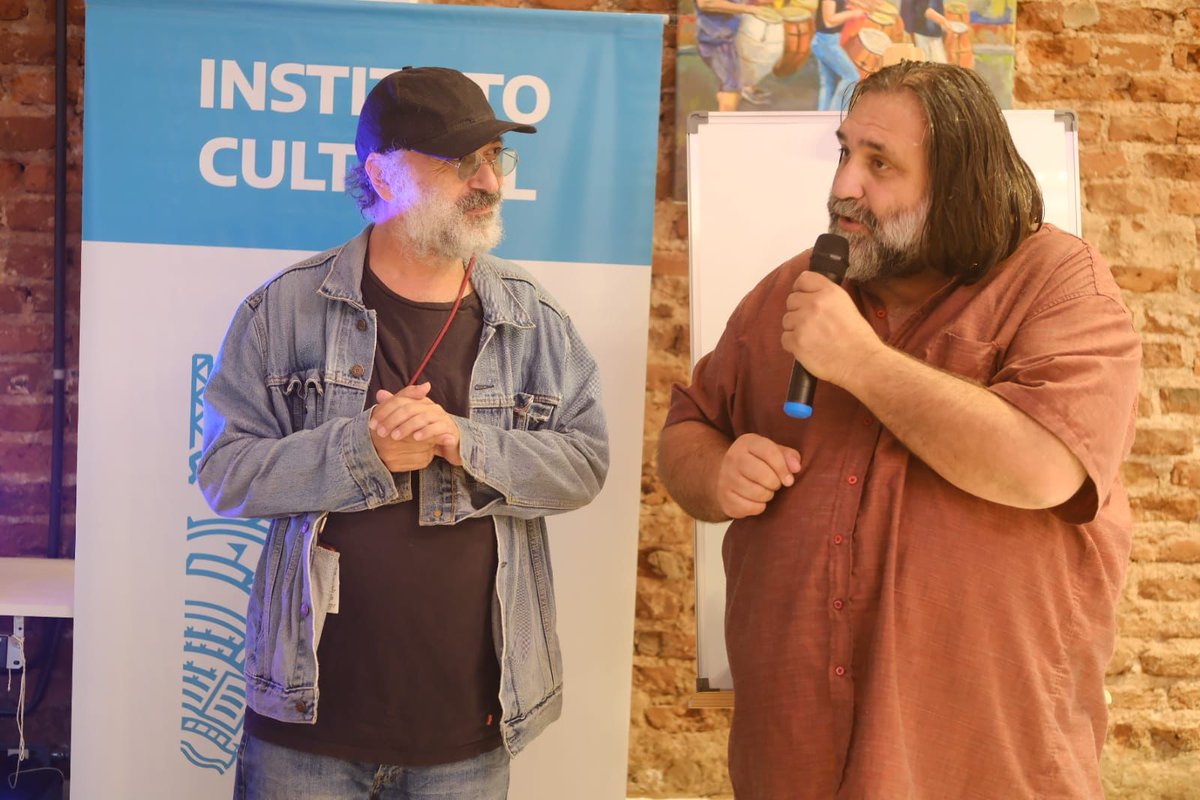 Gracias <a href="/saboridopeter/">saboridopeter</a> por visitar el hotel de SUTEBA en Mar del Plata y compartir una buena charla sobre peronismo e identidad bonaerense con tu gran humor.

Gracias <a href="/Kicillofok/">Axel Kicillof</a>, <a href="/fsaintout/">Florencia Saintout</a> y <a href="/lriesgo/">Lorena Riesgo</a> por hacerlo posible.