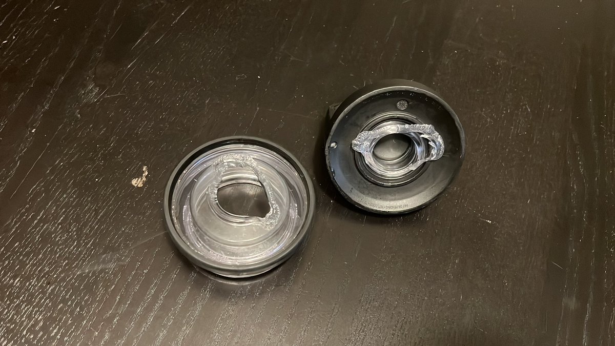 Lindsay4613's tweet photo. @YETICoolers My kid dropped it at school and had the weirdest break; have you seen this before?  #sadgirl https://t.co/DSHYQQbjCp