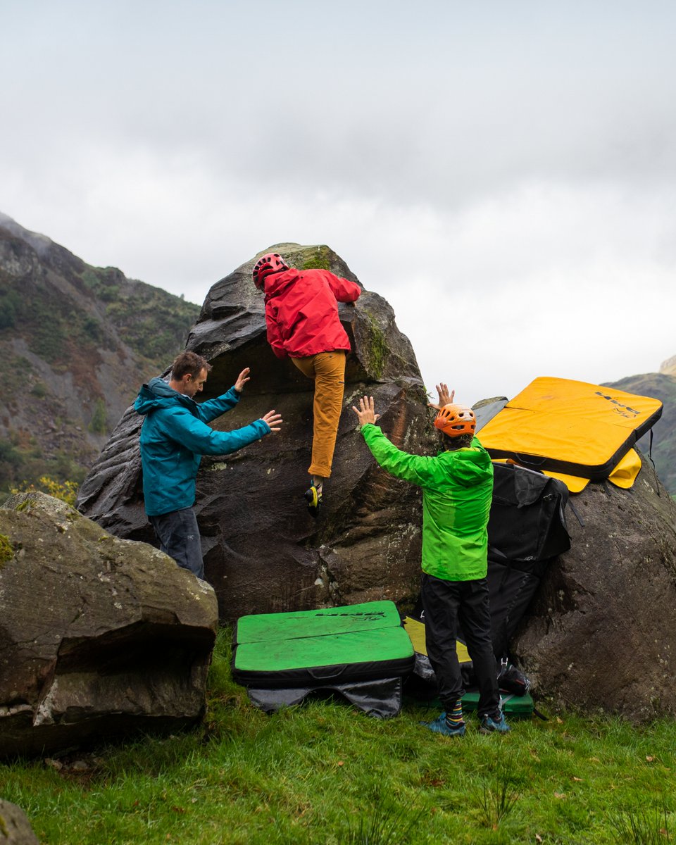 We believe the mountains are for everyone. To play, to grow, to connect with nature, community, and ourselves.

The Arc'teryx Community Grant Program will be open for applications until February 28, 2023.

Learn more, or begin the application process: bit.ly/3jBmJWb