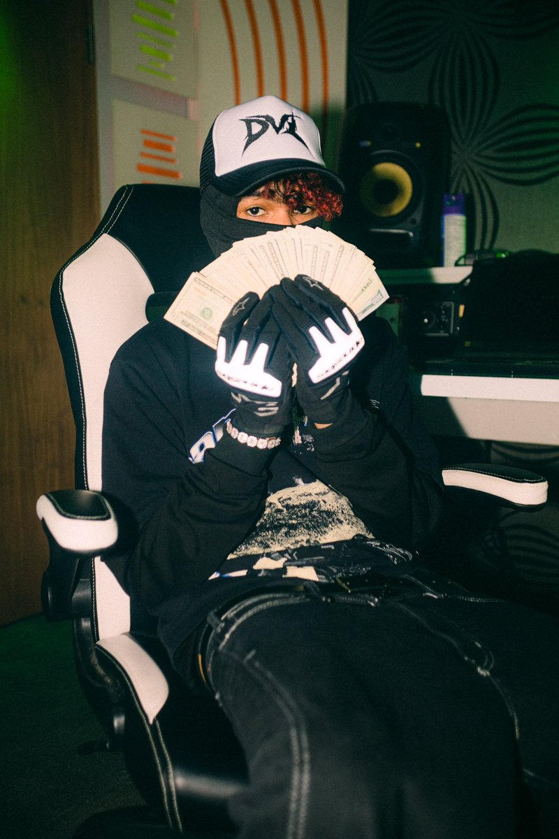 DVL Studios tweet media