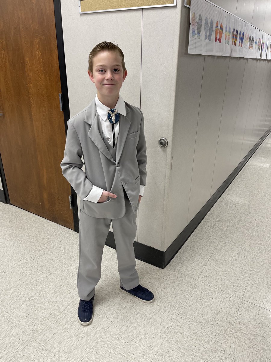 CanyonIntSch's tweet photo. Our students dressed for success today! Some dressed professionally like they were headed to an interview while others dressed as their future career. (Post 4 of 4)
#CISDCompetitiveEdge #growthforall #thepurplestandard https://t.co/zCaxr2dtXf