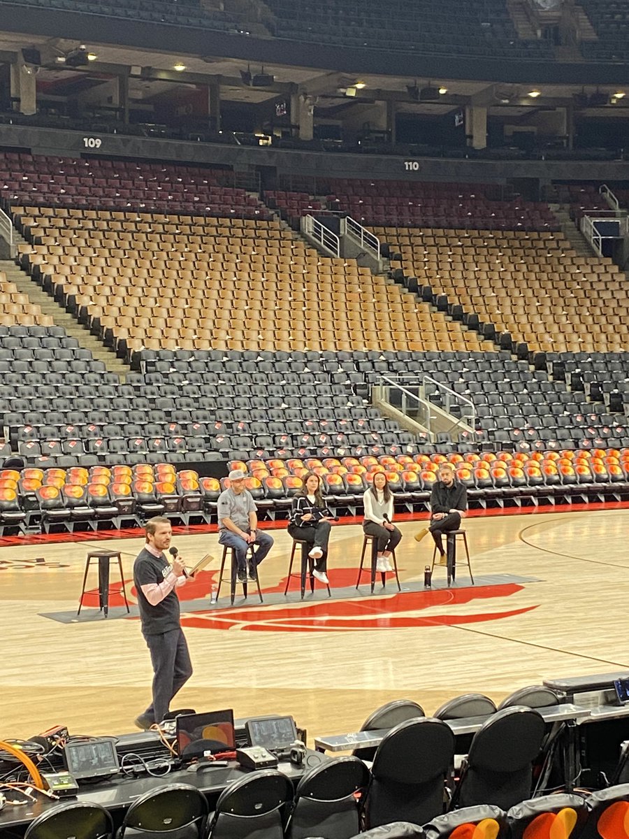 JustinFish2's tweet photo. Such a great day in Toronto with our SHSM Sports students from South CI @SCI_Lions @SHSM_TVDSB #MLSE #goraps #uoft #winatsouth https://t.co/zzdnHc58P2