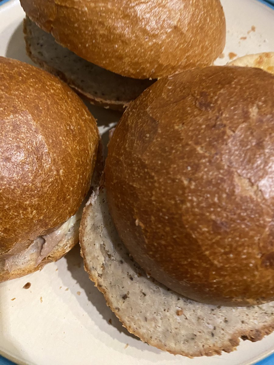 🇺🇦💖🌸 Shellytgirl 💖🌸 🔞 on Twitter "Does anyone know a good bakery near Romford who sell crusty