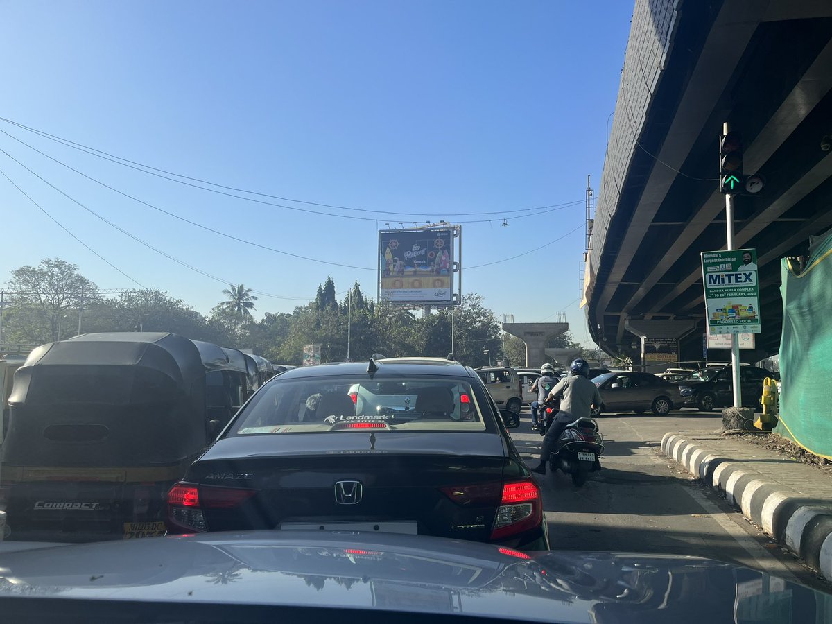 Same old story near domestic airport . Poona private taxi goons occupying space and making our living difficult . Half hour mins just to get out of Vileparle <a href="/parag_alavani/">parag alavani</a> <a href="/MumbaiPolice/">मुंबई पोलीस Mumbai Police</a> <a href="/poonam_mahajan/">Poonam Pramod Mahajan</a> <a href="/Dev_Fadnavis/">Devendra Fadnavis</a> .action needed traffic need senior cops in peak
