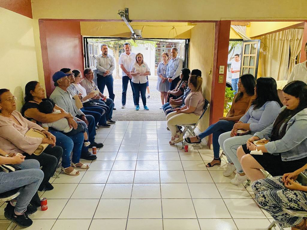 NA_Colima's tweet photo. 📣‼️Nos trasladamos hasta el municipio de Minatitlán para vivir un acercamiento con nuestras y nuestros aliancistas; donde a partir de hoy, ha quedado constituido el comité municipal, el representante de jóvenes, mujeres y jubilados , así como los representantes ante el IEE. https://t.co/F7ac1Y6CEx