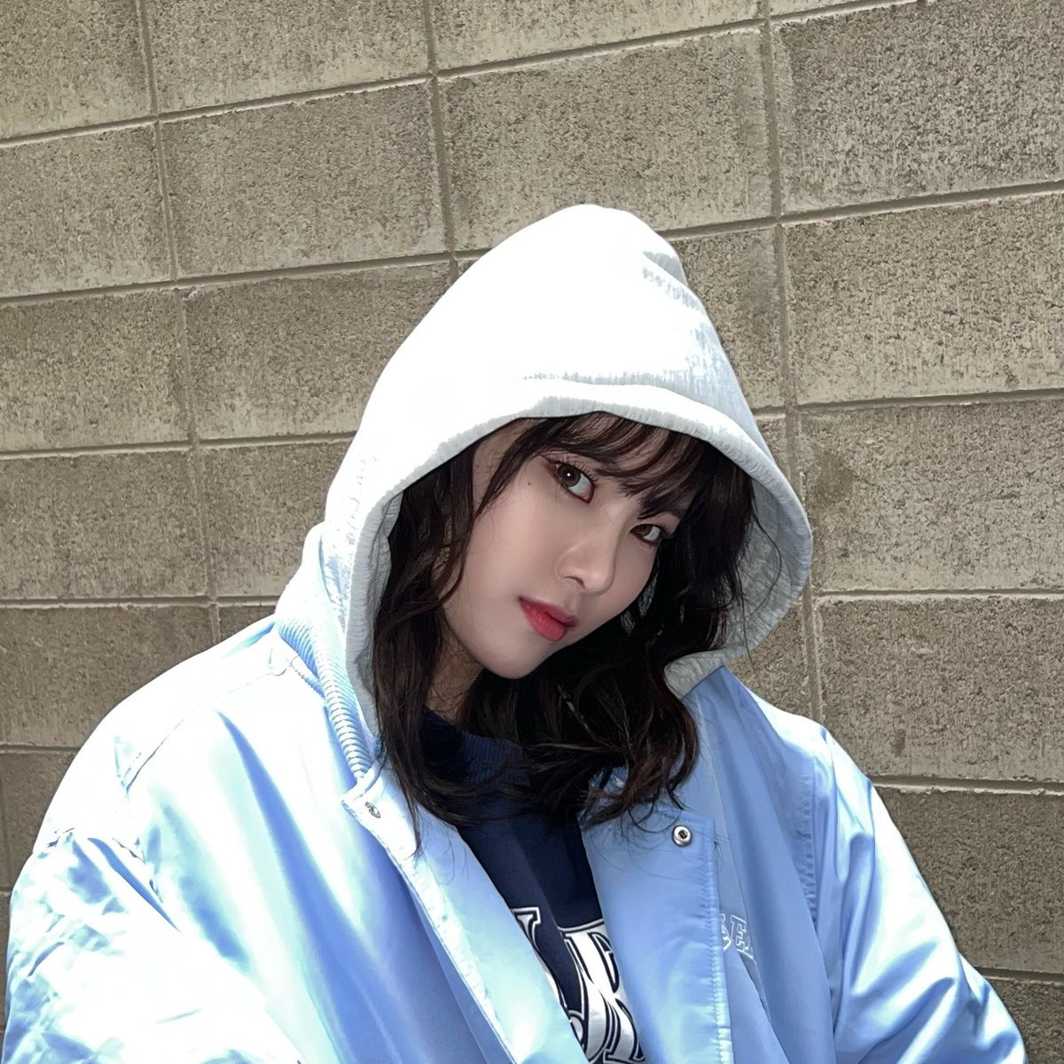 weeeklytime's tweet photo. monday weverse update https://t.co/vBhycXWvFM
