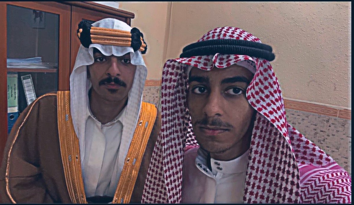 alharbie_t's tweet photo. كلمتي في ثانوية التضامن:
(مدرسة ابنائي عبدالملك وعبدالاله)
عن يوم التأسيس والتأكيد على عمق جذورنا الاسلامية وان الدولة السعودية المباركة قامت على التوحيد والعقيدة الصافية والعدل ونشر الامن والأمان في الاوطان.
مع الشكر لإدارة المدارس على الاستضافة وحسن التنظيم💐 https://t.co/ElBYDgR8xv