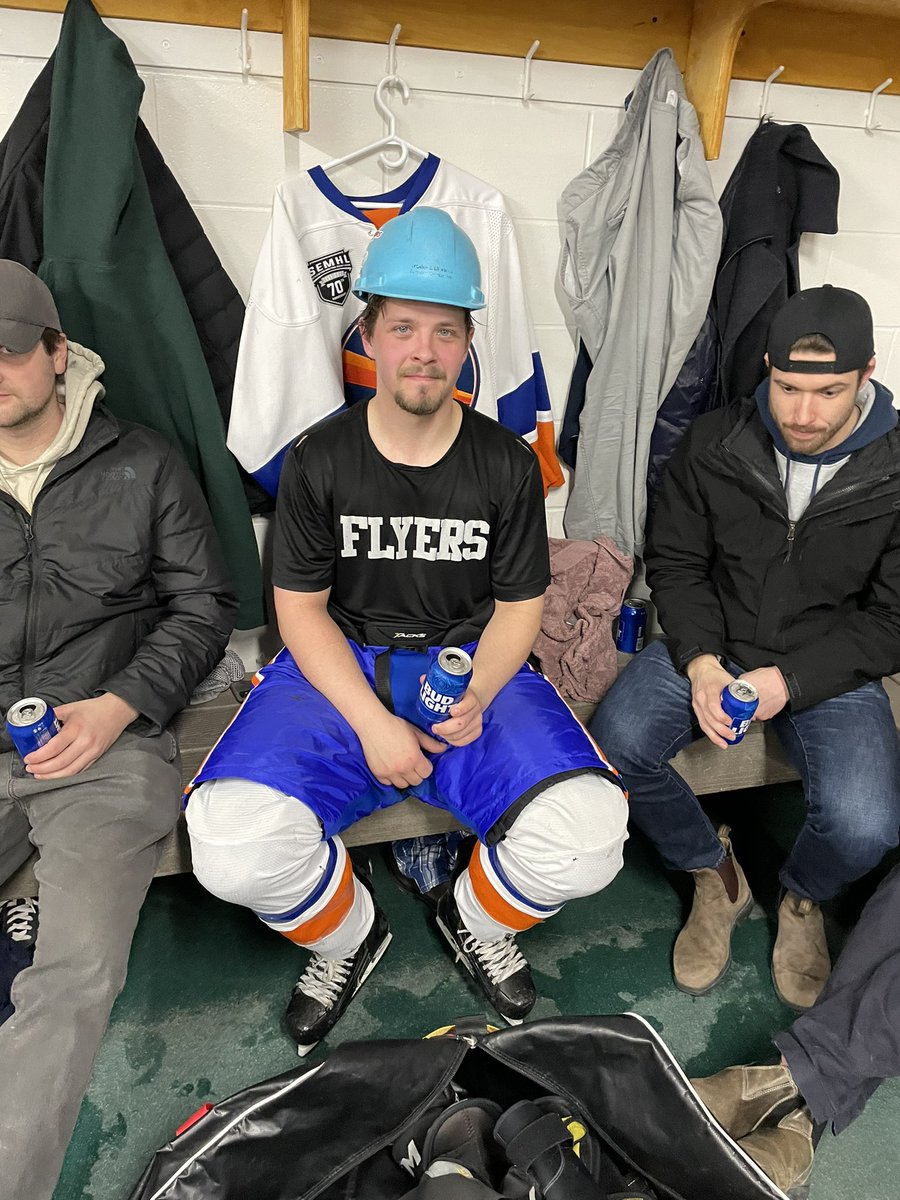 Royals show up with a pesky 10 bodies tonight that put up a hell of a fight, Isles came alive in the 3rd to rally to a 7-2 victory…. Off to round 2, hardy bucky goes to brody Moffat who had 2 snipes and one assist