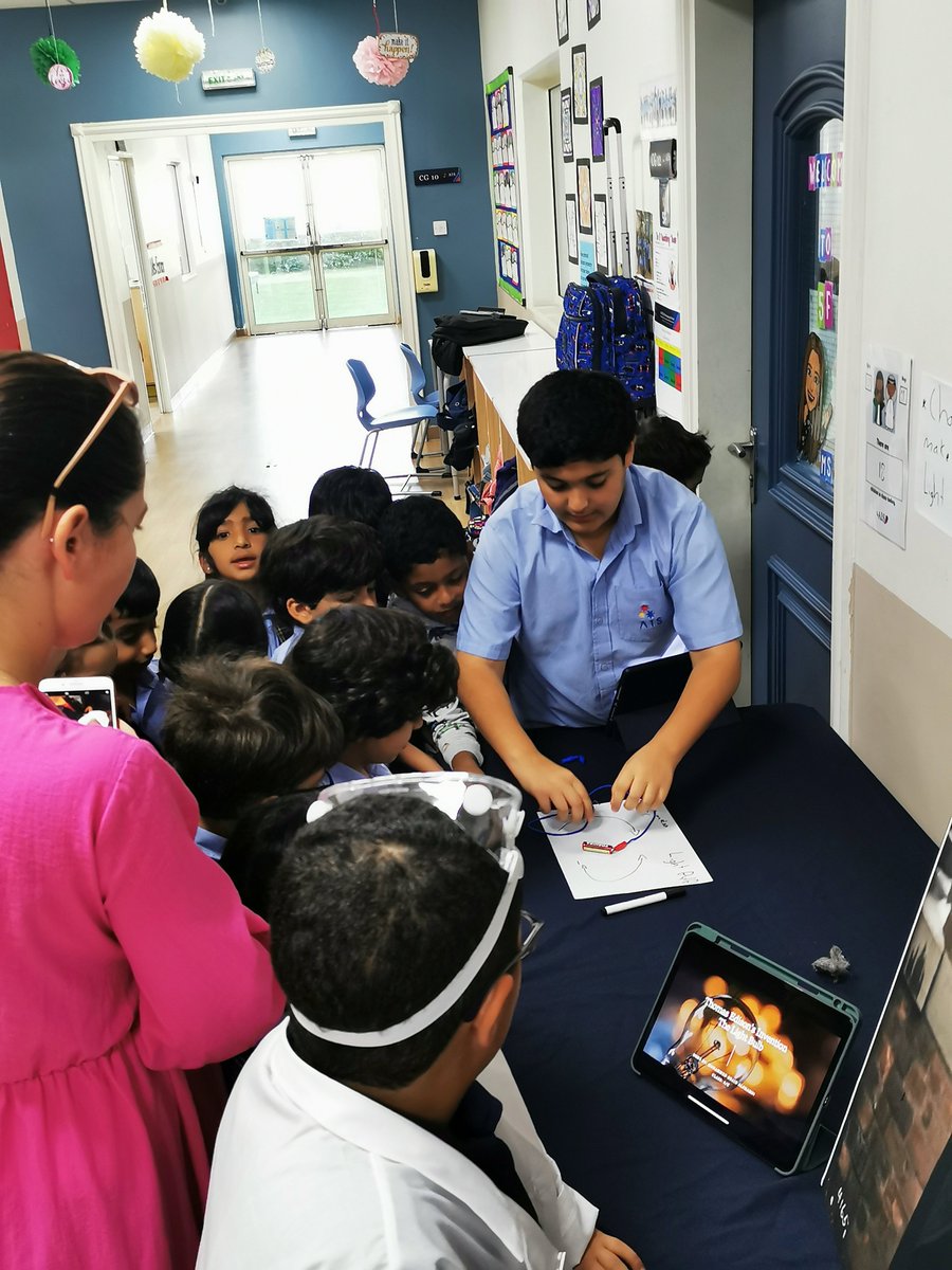 AIS_Grade6's tweet photo. On Tuesday, our Grade 6 students held a Science Showcase, which was highly popular among younger students!🧪

#AISGrade6 #AISScience https://t.co/qtu5oa8CbN