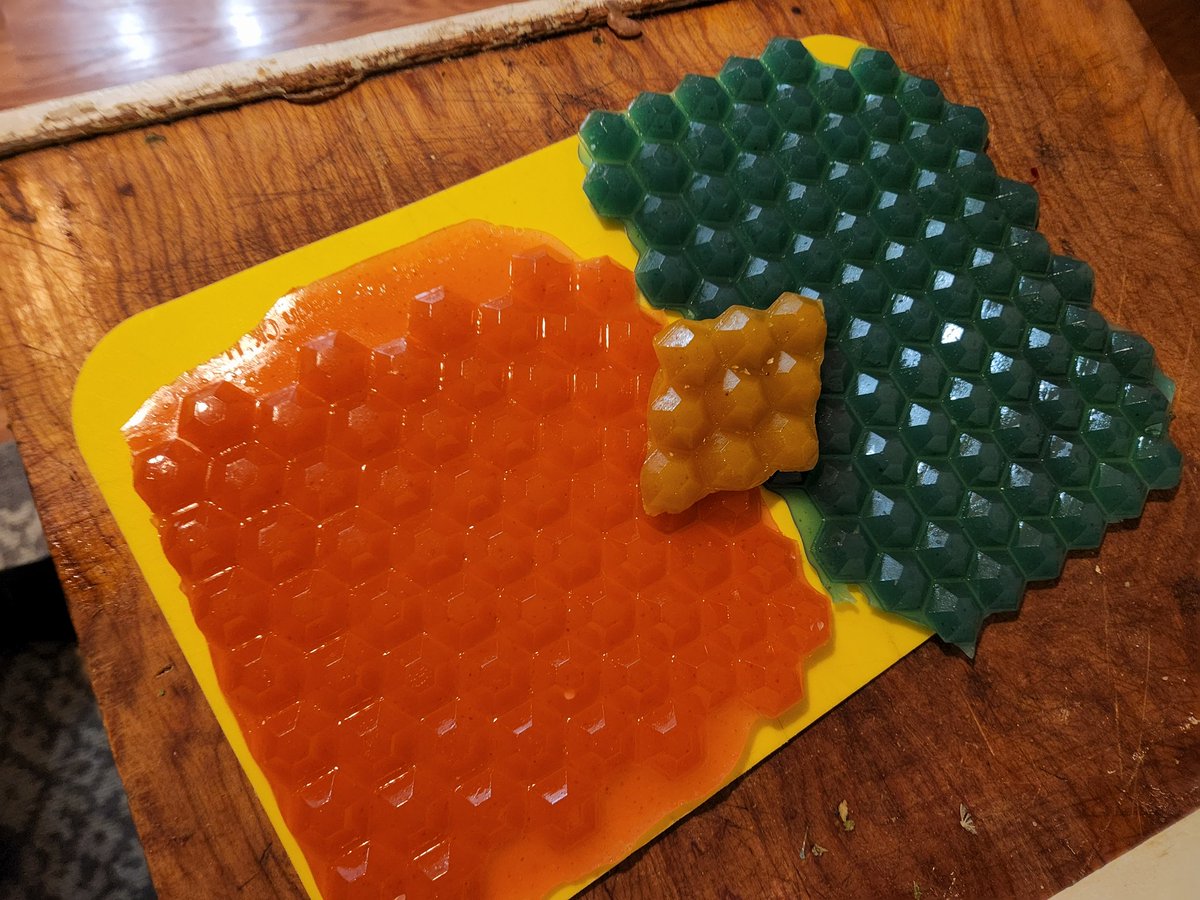 47th_Parallel_'s tweet image. Some RSO infused MCT oil hard candy 😁

#Weedmob #WeedLife #WeedLovers #CannabisCommunity #cannabisculture #edible #infused #47thparallelgenetics