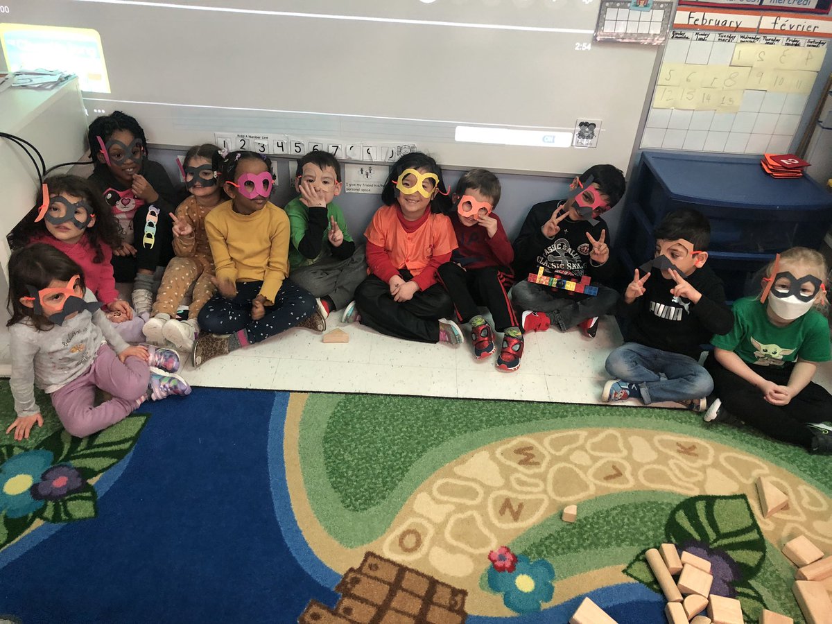 ECLearnings's tweet photo. Kp3 friends today were very busy transforming themselves into 100 Days Superheroes! 

#100Days #DemonstratingLiteracynMath #LearningTroughPlay #EarlyLearning #ECE #StRitaOCSB https://t.co/IOmIsYCtxn