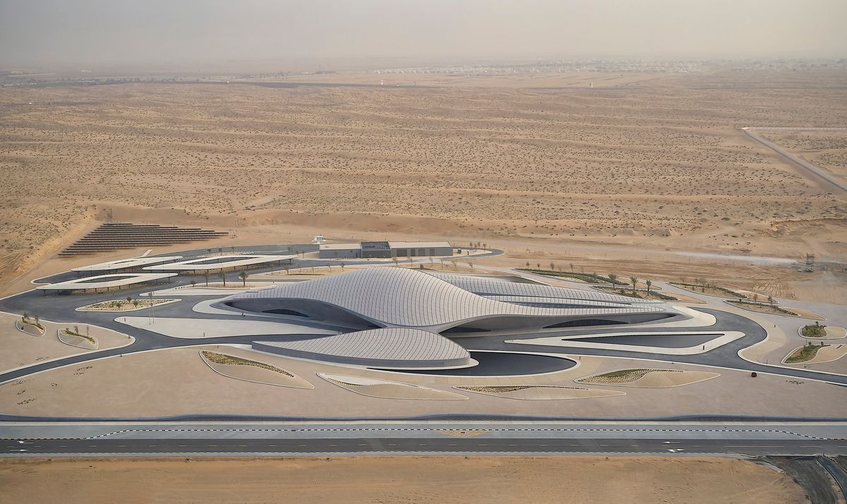 ArchDaily's tweet photo. BEEAH Headquarters  / Zaha Hadid Architects https://t.co/CWhMXUwd6d https://t.co/HE0hYmvzbX