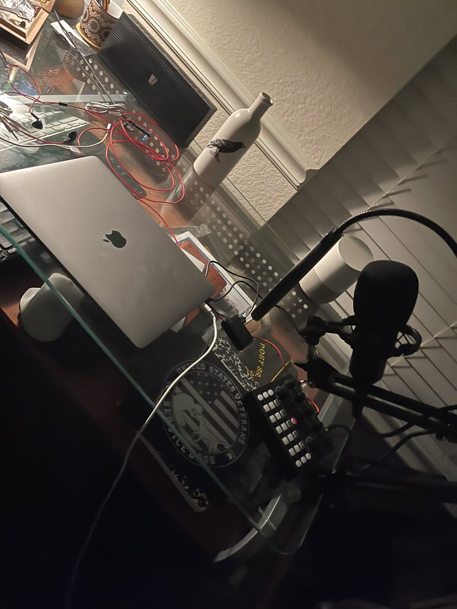 9K_Experience's tweet photo. Something’s about to happen…#useyourvoice https://t.co/epas7lVMGX