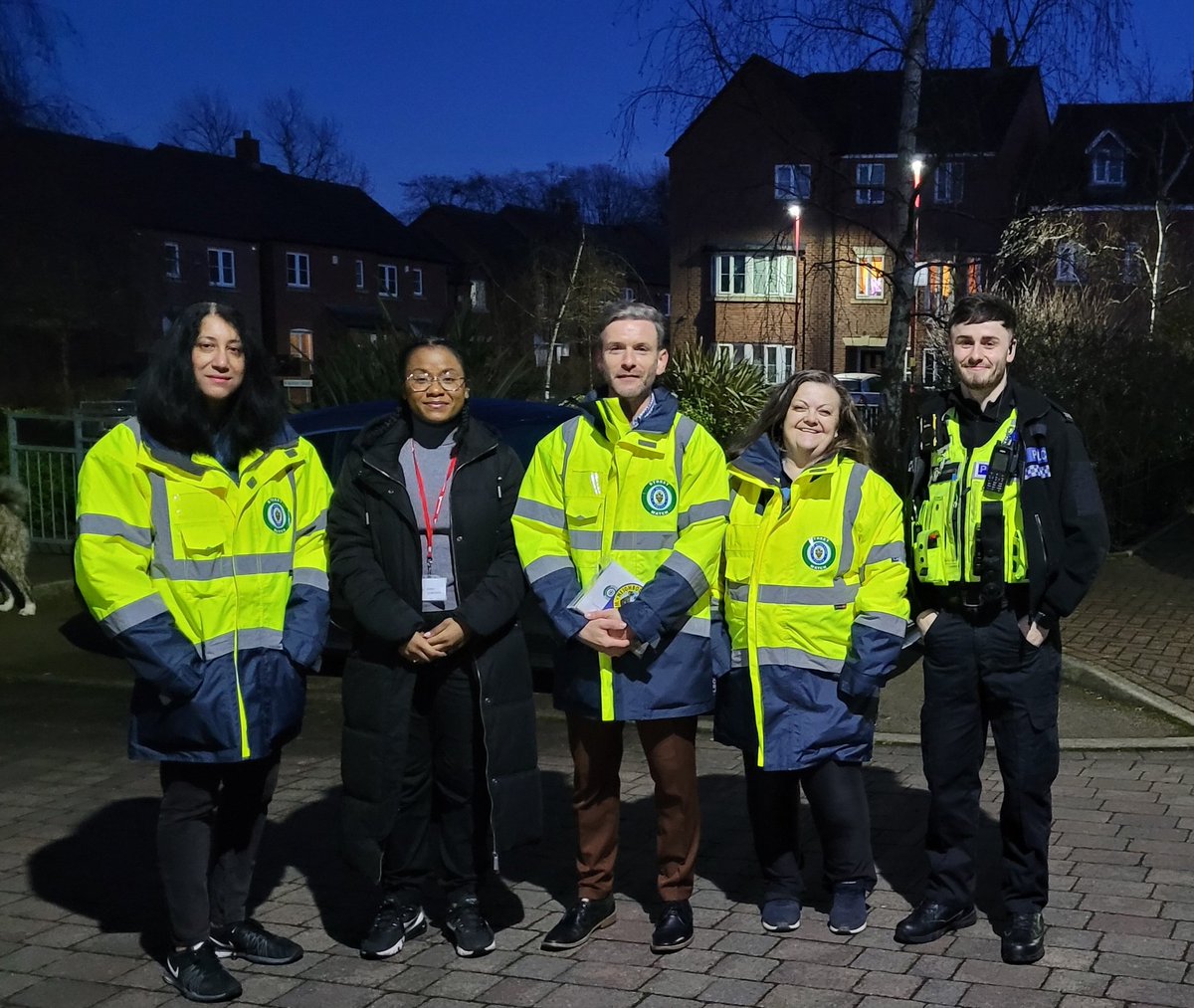 The Summerfield Streetwatch Team out with the NHT <a href="/WinsonGreenWMP/">Winson Green Police</a> on patrol including Teshia Dyal- Glasgow
Community Safety Intervention Officer
Community Safety Team covering Deer's Leap &amp; Avery Fields estates.
<a href="/Ms_SThompson/">Sharon Thompson FIoL 🌹🇰🇳</a>
<a href="/Marcus4NE/">Marcus Bernasconi</a> <a href="/StreetWatchWM/">StreetWatch West Midlands</a> <a href="/BhamCityCouncil/">Birmingham City Council</a>