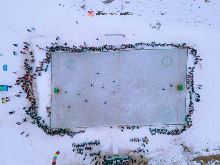 ItxFaizurehman's tweet photo. Ice hockey held in Parwak Upper Chitral. Indeed this is the best opportunity for our sisters. We appreciate the efforts of the Canadian High Commissioner Leslie Scanlon.
#womengames #womenempowerment #IceHockey #parwak #chitralupper #Canada #CanadianHighCommission https://t.co/XaPNrp2cLg
