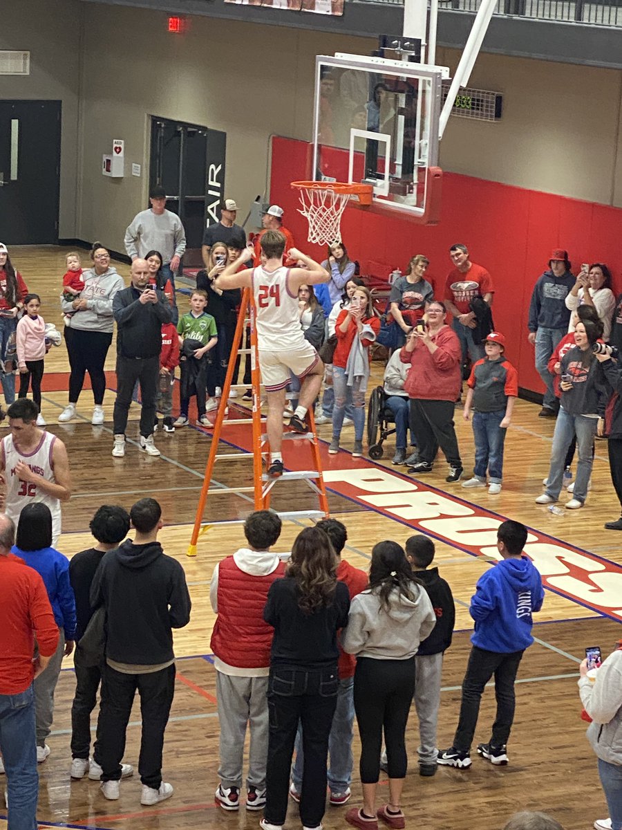 Sean Hall (@prosserhoops) on Twitter photo Max Flores & <a href="/KobyMcclure/">Koby McClure</a> led the way with 17 pts each (Flores was a beast inside tonight), <a href="/kory_mcclure/">Kory McClure</a> had 15, Hultberg & JJ Reyes each had 14 pts Max Flores & <a href="/KobyMcclure/">Koby McClure</a> led the way with 17 pts each (Flores was a beast inside tonight), <a href="/kory_mcclure/">Kory McClure</a> had 15, Hultberg & JJ Reyes each had 14 pts