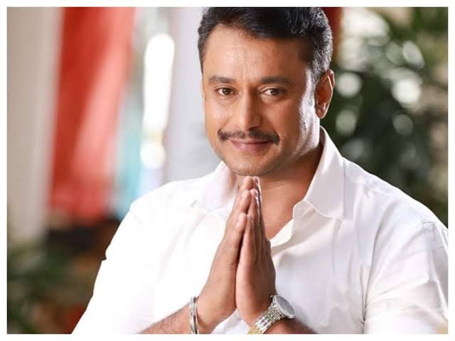 Nwinshankar's tweet photo. ಜನುಮ ದಿನದ ಶುಭಾಶಯಗಳು ಸರ್ 🤗🙏🏾
Wish you all the happiness and great heights sir @dasadarshan 
#Happybirthday 
#darshanthoogudeepasrinivas sir https://t.co/jwShvs5AGx