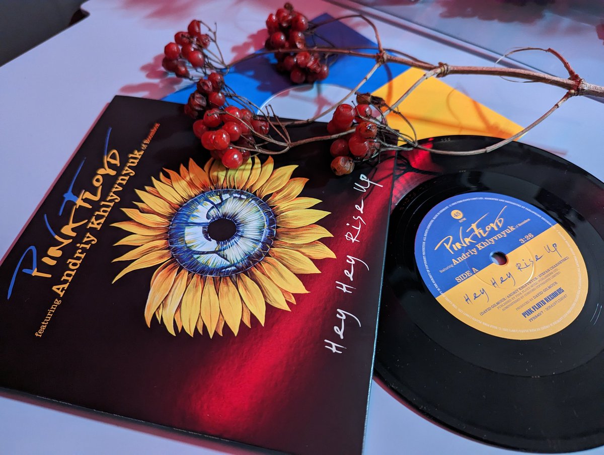vigilcoma's tweet photo. Те, що піднімає мені настрій і силу духу
#vinylwednesday https://t.co/WwefRBEMsz