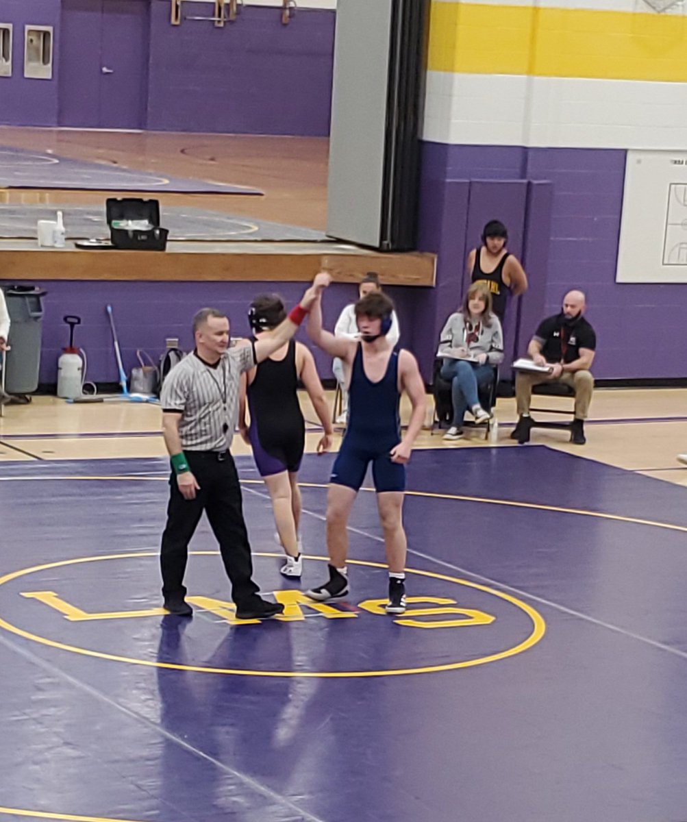 KellyShea45's tweet photo. NMS over Lindahl ~ Riley 9-3 (7th pin) of the season. I was "kindly" told his exhibition match against a Varsity wrestler doesn't count towards his over all record 🤦🏻‍♀️ #wrestling #wrestlingmom #football #trackandfield #sprinter #thrower https://t.co/sJjVD3EFle