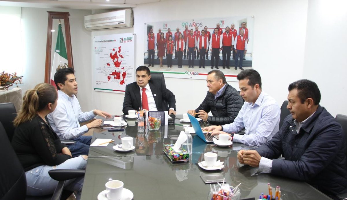 Nuestro Presidente <a href="/jmvalerapiedras/">Julio Valera Piedras</a> se reunió con liderazgos del Comité Directivo Estatal para dar seguimiento al plan de trabajo del priismo hidalguense. 

¡Vamos con todo por Hidalgo! 🤜🤛🇲🇽