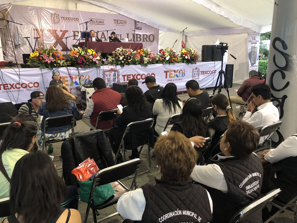 BRIGADACULTURAL's tweet photo. Presentación de “Gel azul” y “El estruendo del silencio” de @monorama #9FILTexcoco @TexcocoOficial https://t.co/RVHS2ga3hx