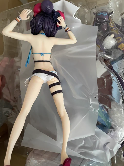 きちゃー ちゃんとパーツ付けて飾るのは後日