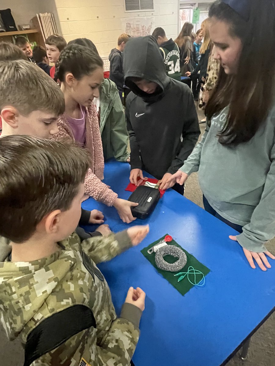 RBESRockets's tweet photo. Thank you to Katie Weaver @ga_power for helping our fifth graders kick off their Electricity Unit. #sciencestandards https://t.co/ngzU50kF38