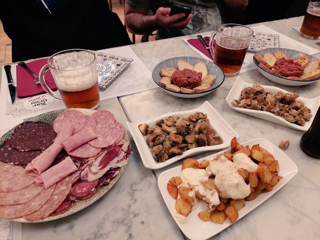 Victòria 1-2 a la sempre difícil pista del <a href="/Okvetcerdanyola/">Veterans Cerdanyola</a>, com sempre magnific porter, seguim +3 <a href="/phcsantcugat/">Solideo Patí Hoquei Club Sant Cugat</a> veterans A, i tb bon tercer temps!!! #oldleague #hoquepatins