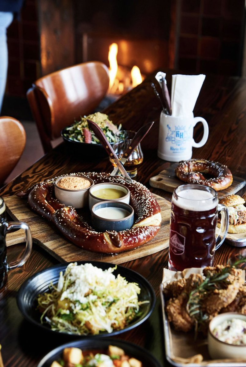 What’s for dinner tonight? #pretzel #seattlefoodie #seattlefood #capitolhillbars #rheinhaus