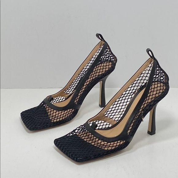 _brookjohnson's tweet photo. So good I had to share! Check out all the items I'm loving on @Poshmarkapp #poshmark #fashion #style #shopmycloset #hollister #mantu #bottegaveneta: https://t.co/61JfxgF0YS https://t.co/YHFGMSIrRl