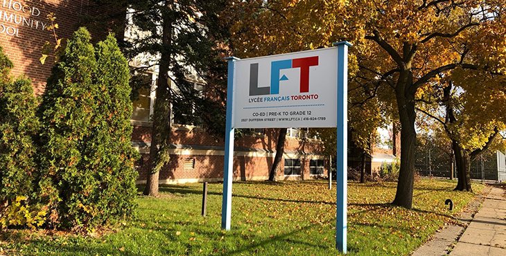 IRF_AEFE_ZAN's tweet photo. [Formation continue #AEFE ZAN🇨🇦🇺🇸] 

#PremierDegré 

Comment faire #apprendre aux #élèves autrement 

> #Bienveillance 😊
> #Classes flexibles 
> #École du dehors 🌳
> #Jouer 🧩
 
Stage animé par @Claire_Marteau 
 🏫 @LyceeFrancaisTo 
 📆 8 au 10 février 2023 https://t.co/6IogZVA9eS
