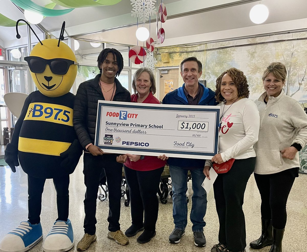 sunnyviewp's tweet image. Thank you to B97.5 and Food City. Our school was chosen during a promotion and received a $1000.00 donation. #kcsregion3
