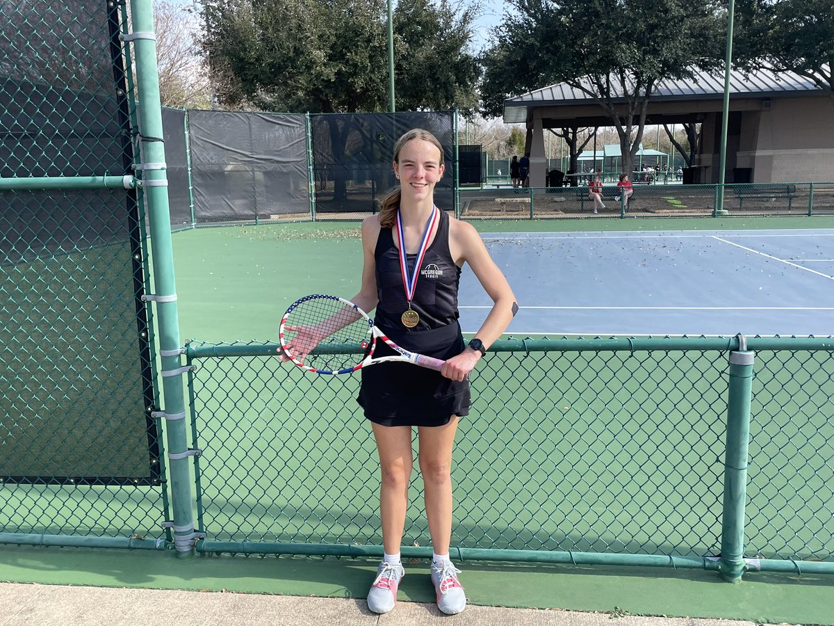 MHSTennis2's tweet photo. 19 of 21 players finished 3rd or higher at Waco Regional tournament. 18 players returned home with 1st or 2nd place medals. https://t.co/NzUhSDwkh1