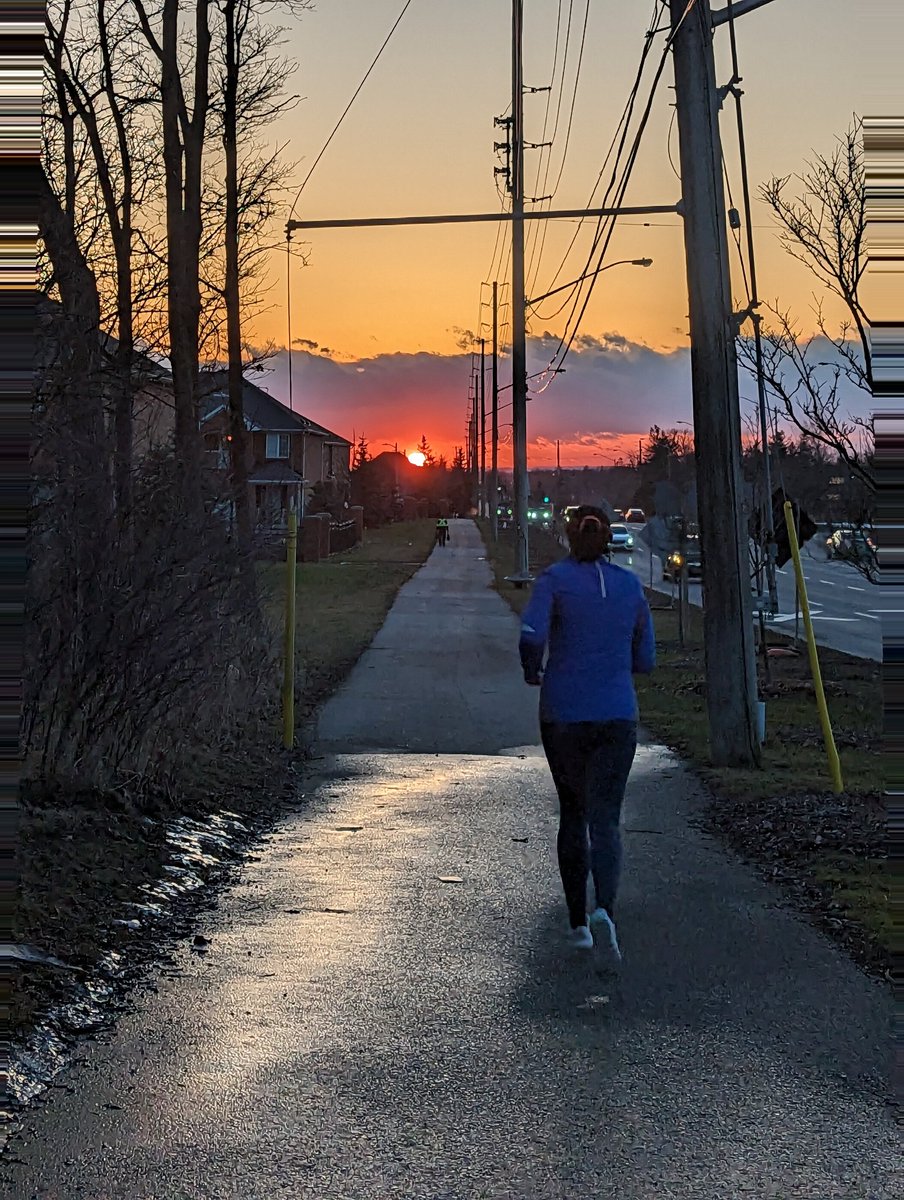 16.3 KM for my inner peace with my fitness twin. Sometimes, I just need a long run to calm my nerves. As I said, running is my remedy for everything 🤣
#runner #runners #running #innerpeace #fitness #FitnessMotivation #FitnessGoals #fitnessaddict
