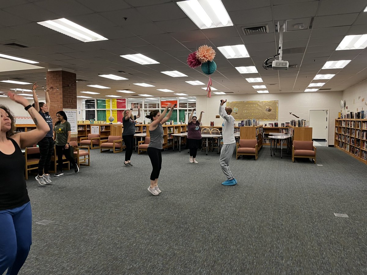 MtCarmelES_HCS's tweet photo. Burn Boot Camp stopped by today to show our teachers what they’re all about! #MustangsRock #CommunityBuilders #YouBelongInHenry #HCSStrategicPlan #selfcare #burnbootcamp @iammrsbolds @AntonioMattox2 @drattenyascott @medianikkiadams @HenryCountyBOE https://t.co/NOoUN04Io5