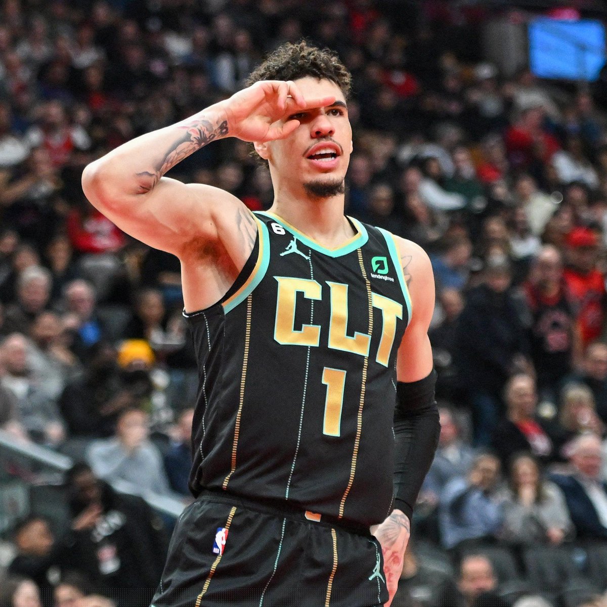 B24Dunk's tweet photo. Aos 21 anos e 177 dias, LaMelo Ball tornou-se o segundo jogador mais jovem da história a chegar aos 1000 pontos, 1000 ressaltos e 1000 assistências, só atrás de LeBron James. https://t.co/FbS5pm5Au1