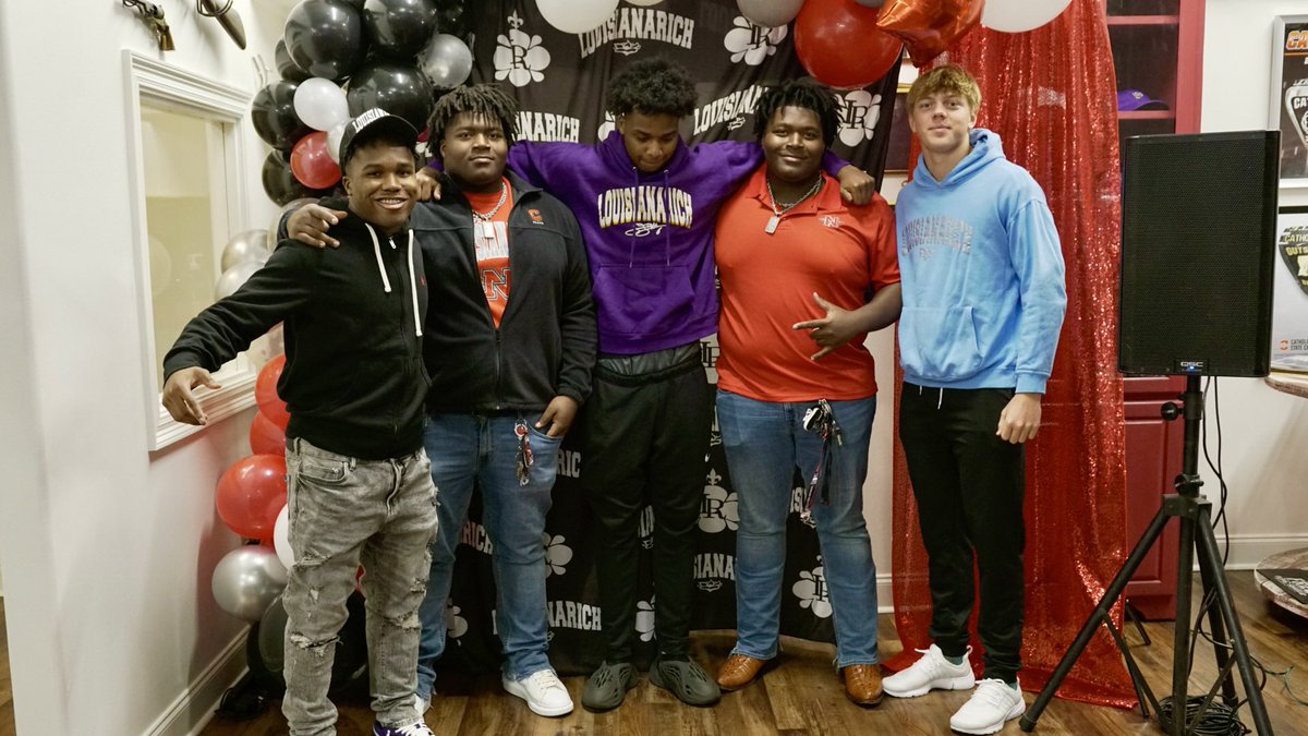 LOUISIANRICH GOATS <a href="/jhjacob98/">Jacob Johnson 🏋🏾‍♂️🏈</a> <a href="/sampson_shelton/">Shelton Sampson Jr.</a> <a href="/R3MOII/">Barry Remo ll</a> <a href="/DanielbBeale/">Daniel Beale</a> <a href="/rosegoldjoshua1/">Joshua Johnson</a> <a href="/CurDogFootball/">CHS Football</a>