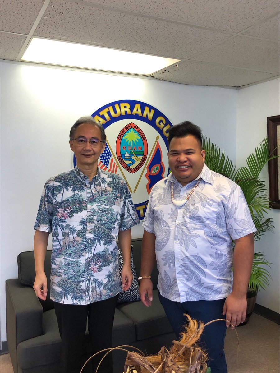 JapanCons_Guam's tweet photo. On Feb. 15, paid a courtesy call on Sen. Roy #Quinta, the youngest senator in the #Guam #Legislature’s history. We had already greeted each other more than 10 times on various occasions, but we finally took the time to talk about a variety of topics. https://t.co/UNR2XQXNNk