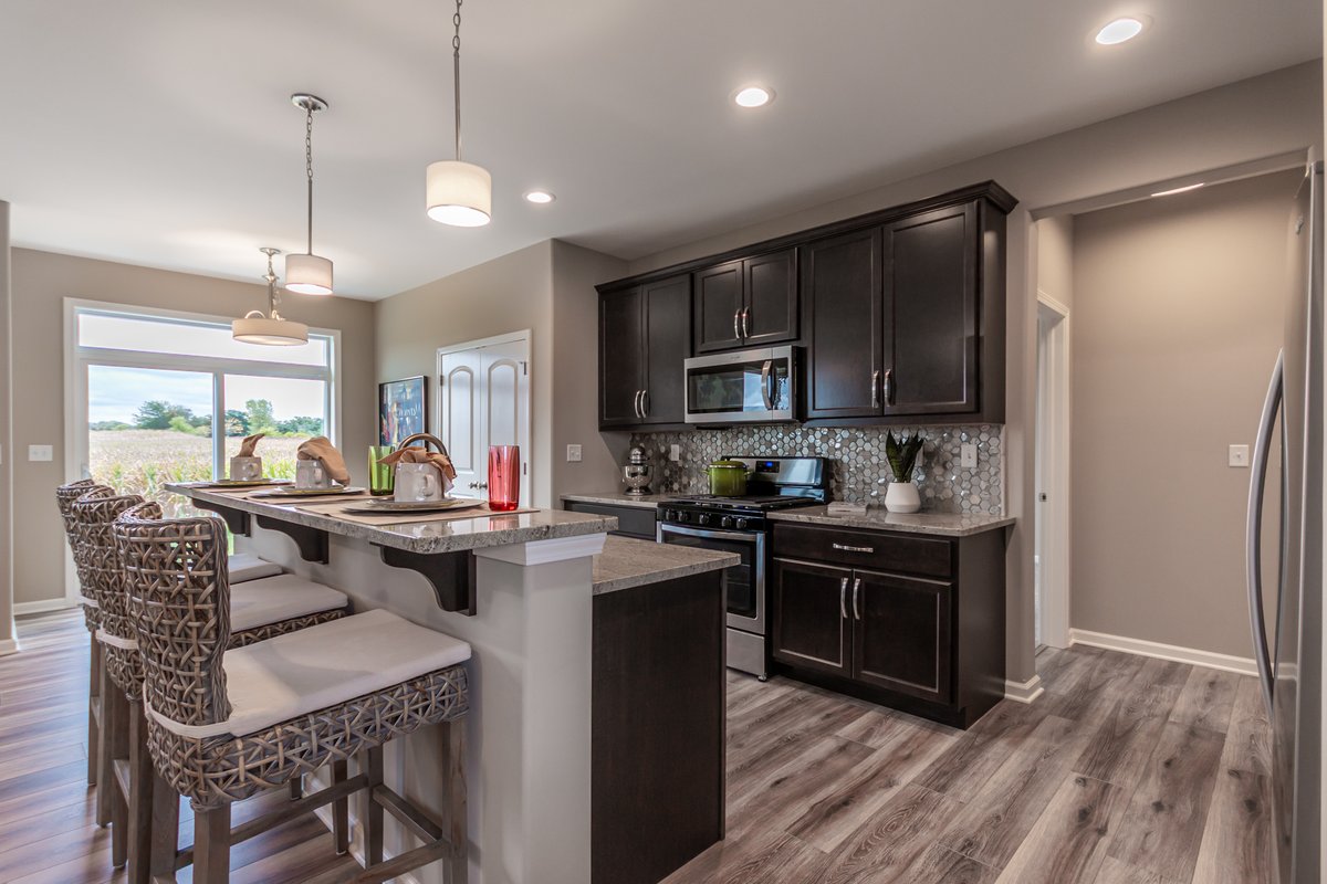 HomeChannelTV's tweet photo. Decorated Ranch Home Tour // 3 Bedrooms, 2 Baths, 1,500 sf ... VIDEO => https://t.co/morVotZ7tu .
.
.
#ranchhouse #ranchhomes #newhome #newhouse #homes #house #homedesign #homedecor #homestyle #houses #interiordesign #interiors #designinspiration #homechannel #homechanneltv https://t.co/kKODfHQuA4