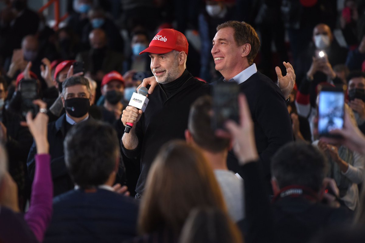 Fernoi34's tweet photo. Decime que el futuro es una mierda con una foto ... https://t.co/yndmnrxWEk