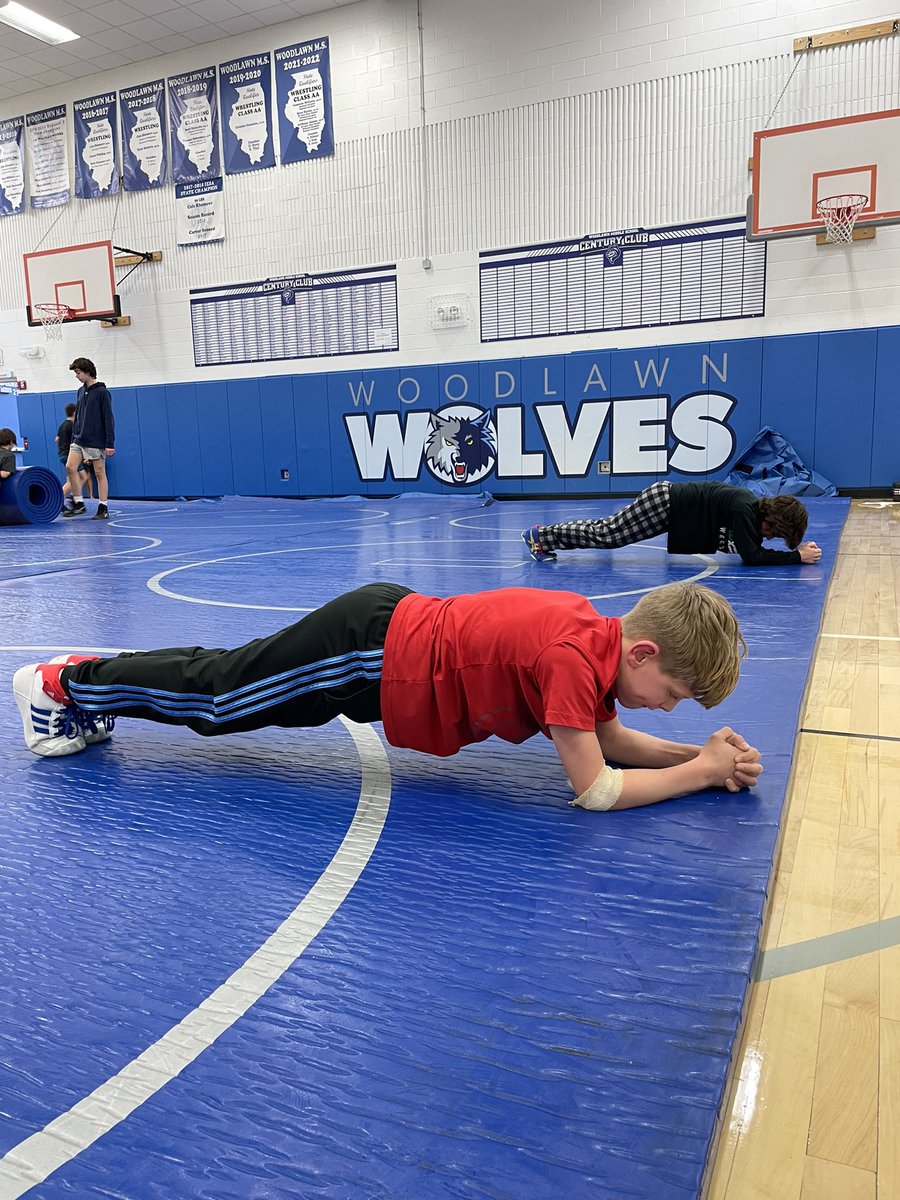 MrsKopp96's tweet photo. Wrestling Plank Contest!! Winner: Luke at 10 minutes and 9 seconds! https://t.co/7bsSDCMqbw