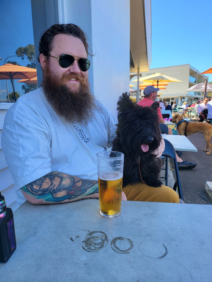Slushpuppy_TV's tweet photo. Pets that look like their owners https://t.co/lfOXvygI4E