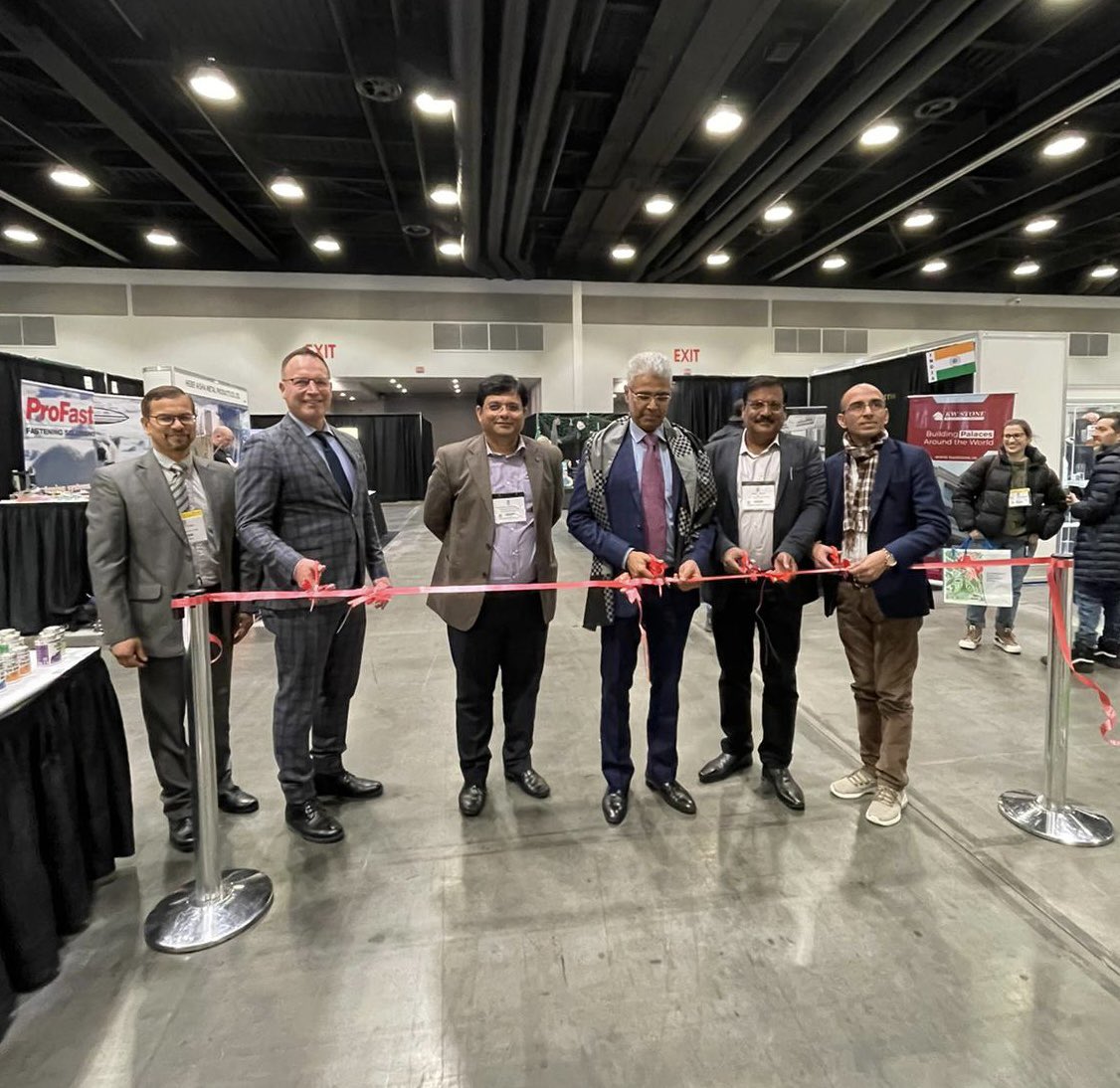 cgivancouver's tweet image. Consul General @ManishGIfs inaugurated the India 🇮🇳 Pavilion at BUILDEX Canada 🇨🇦 exhibition in #Vancouver 16 Indian companies r displaying their products and services in building construction sector with support of @DoC_GoI and @FieoHq @HCI_Ottawa