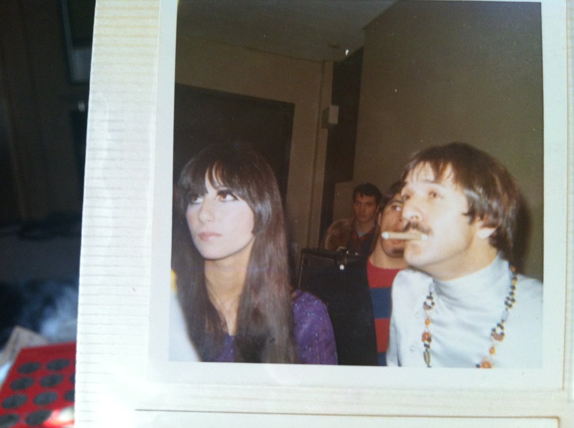 baskette19's tweet photo. ⁦@cher⁩ Have you ever seen these? So young, gorgeous and candid. https://t.co/7DVnMZb4Xh