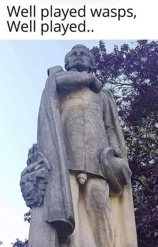 terrye_thorp's tweet photo. Well played wasps- well played!
#statue #wasps #nest #strategicallyplaced #whoops https://t.co/cY5so41RJr