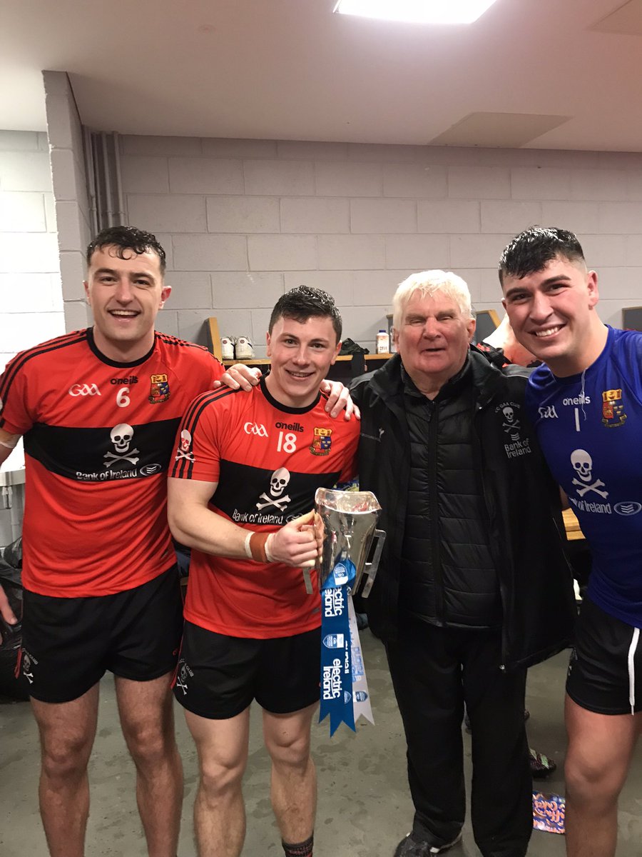 ucc_gaa's tweet image. Mick Reynolds and some lads who just won the Sigerson Cup @ElectricIreland